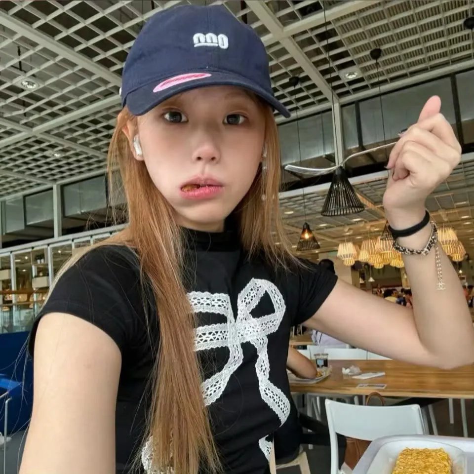 彩凤笙歌